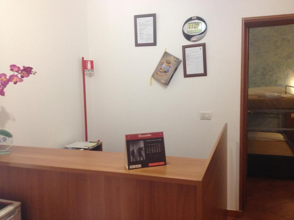 Roma Termini Inn ภายนอก รูปภาพ