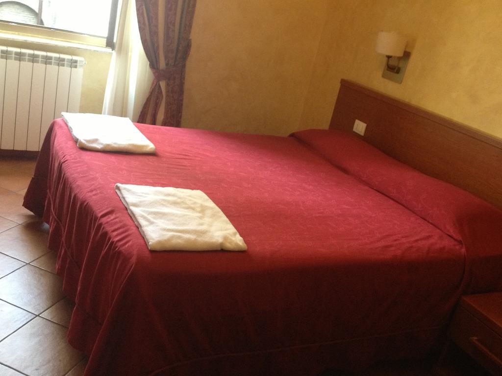 Roma Termini Inn ห้อง รูปภาพ