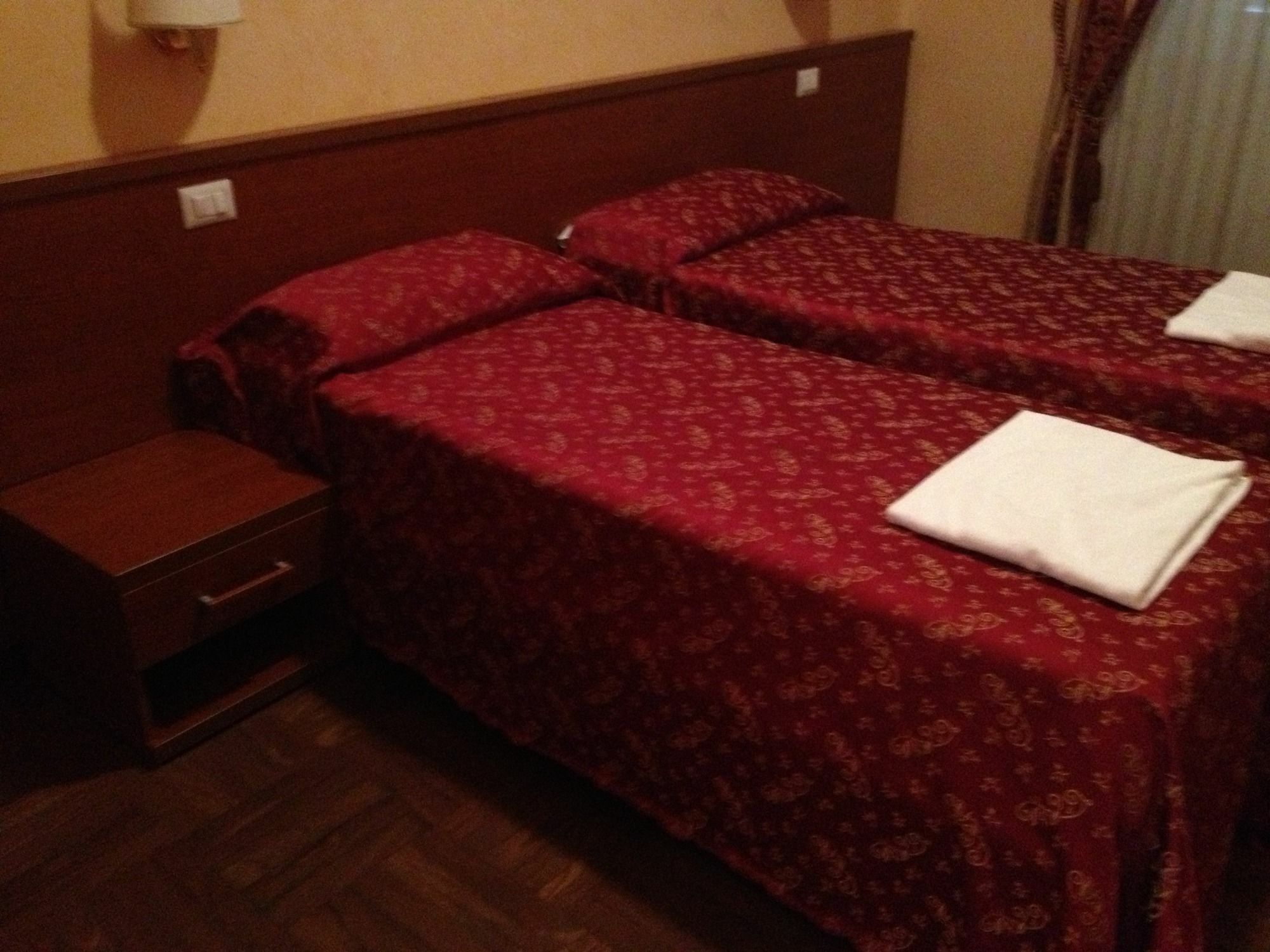 Roma Termini Inn ภายนอก รูปภาพ