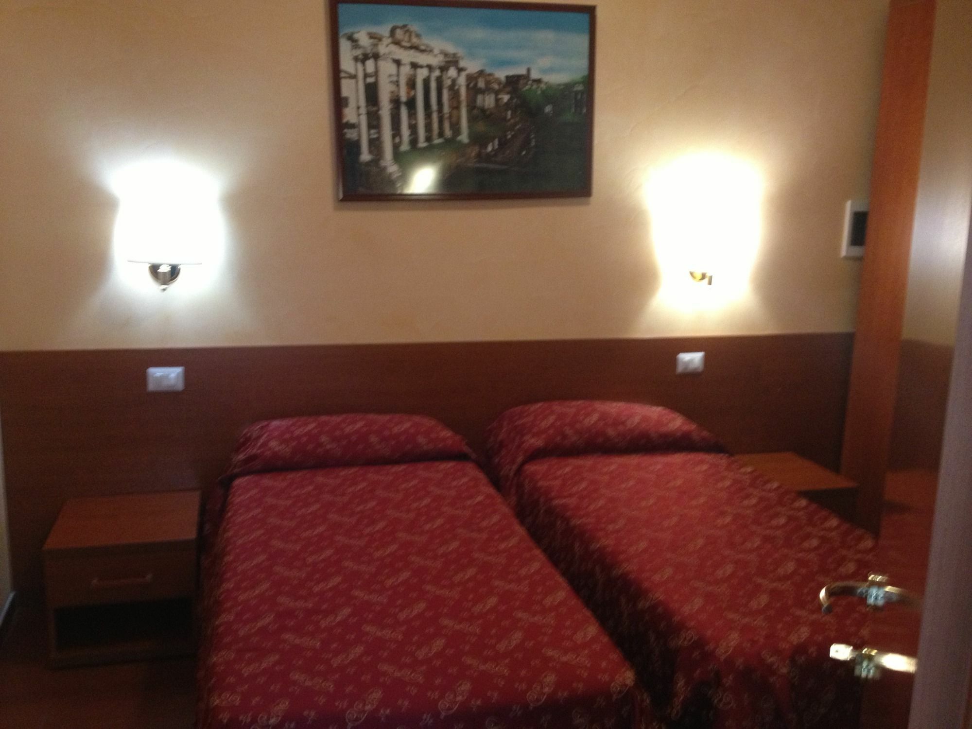 Roma Termini Inn ภายนอก รูปภาพ