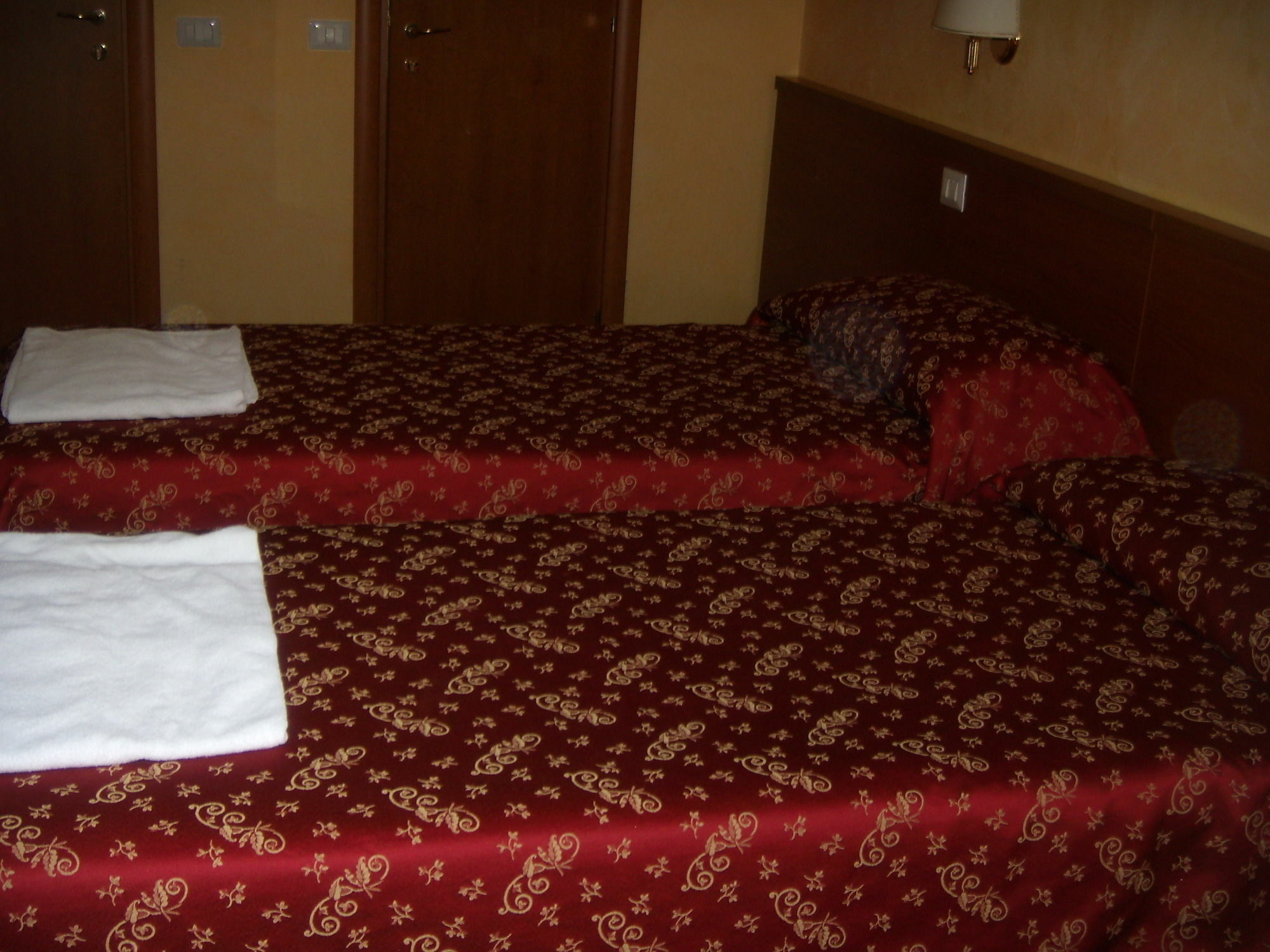 Roma Termini Inn ภายนอก รูปภาพ